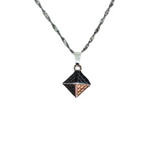 Gargantilha Pirâmide 8mm Prata